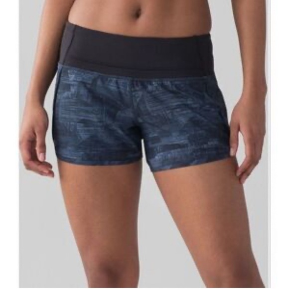 Lululemon Pants - Lululemon Run Speed Short 4-way Stretch, Size 4